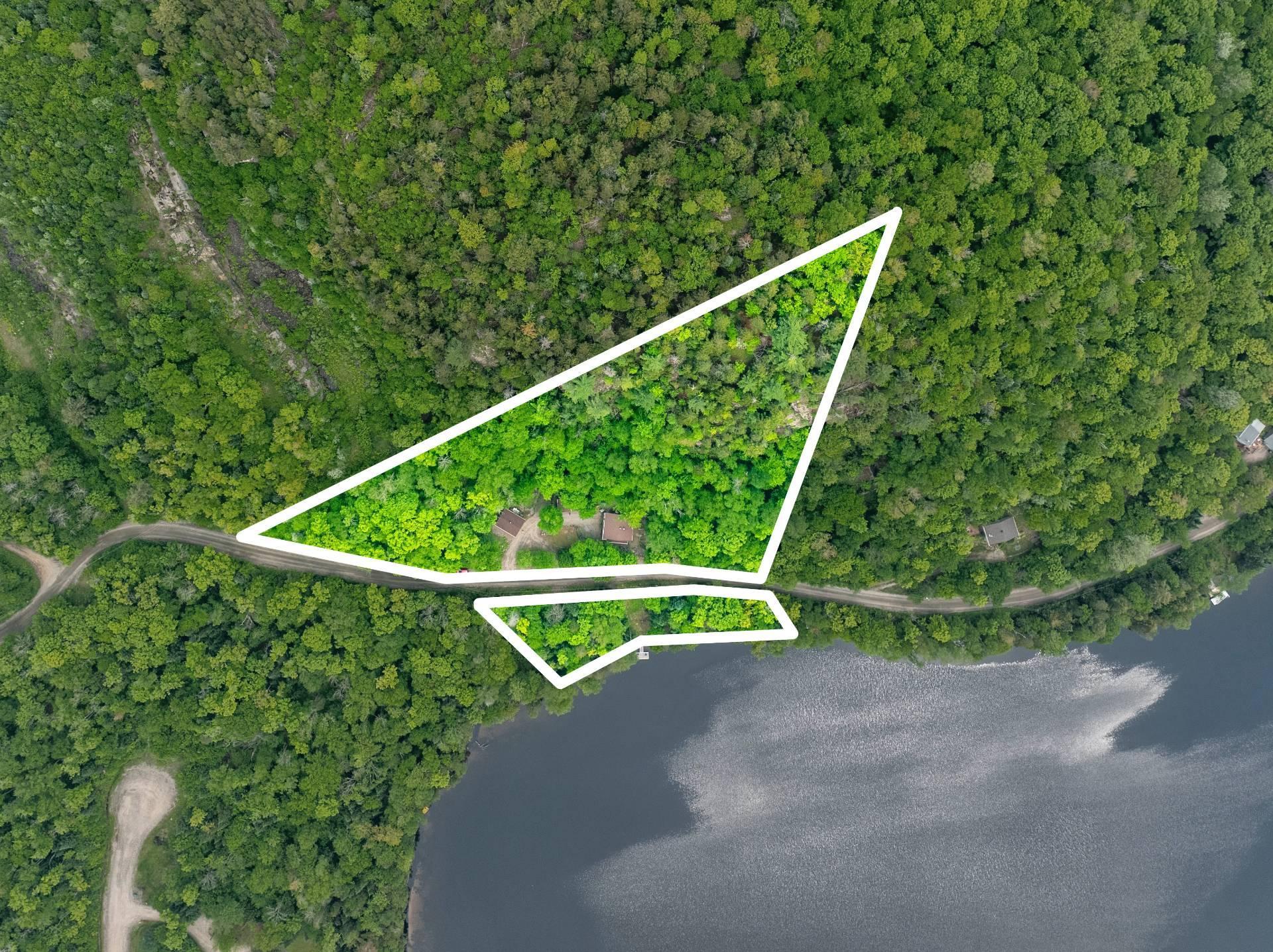 









53


Ch. du Lac-Mitchell

,
La Macaza,




QC
J0T1R0

