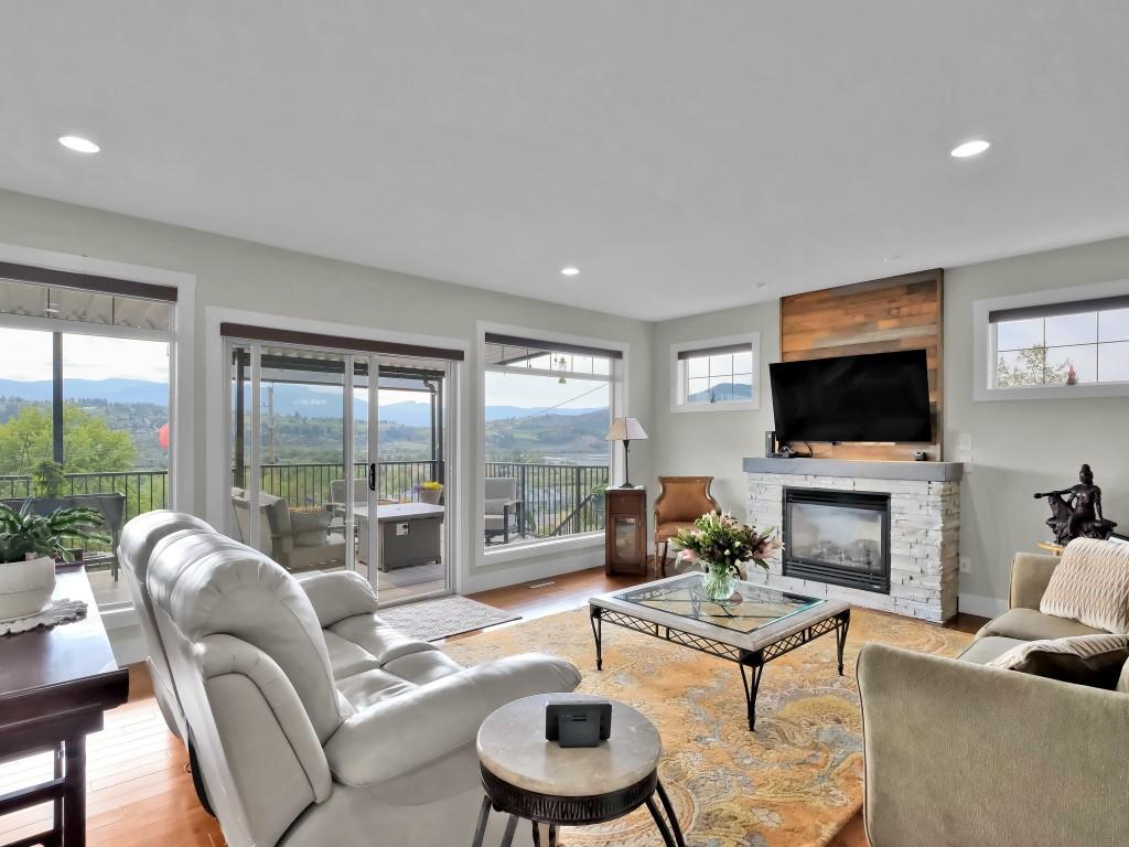 









11339


Dakota

Road,
Lake Country,




BC
V4V 1X1

