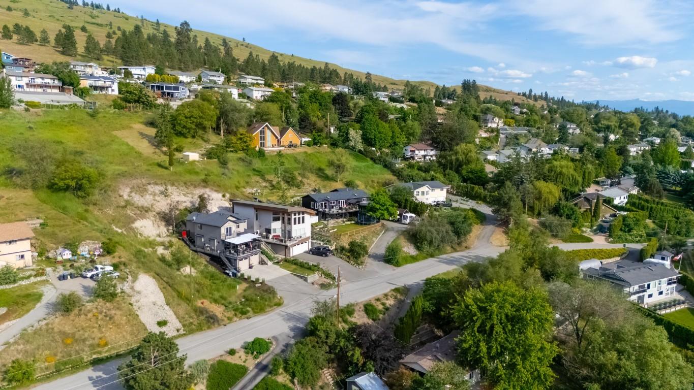 









11339


Dakota

Road,
Lake Country,




BC
V4V 1X1

