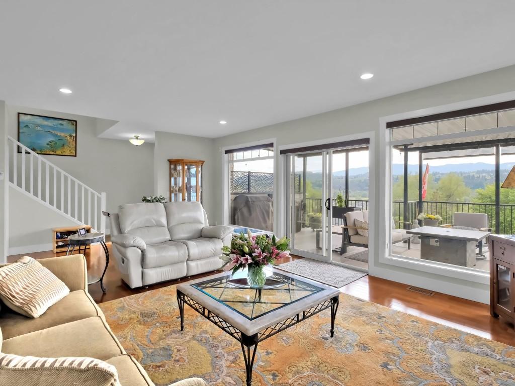 









11339


Dakota

Road,
Lake Country,




BC
V4V 1X1


