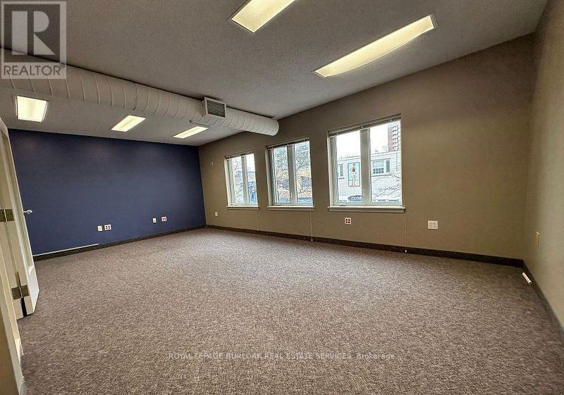 












442 BRANT STREET

,
Burlington,




Ontario
L7S1G6

