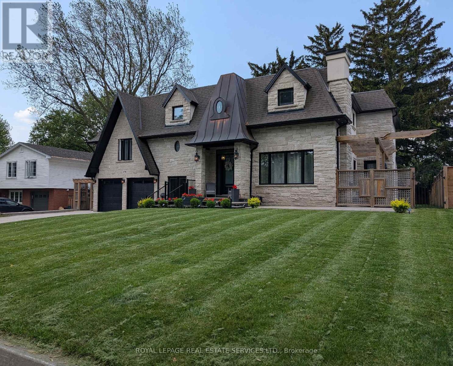 












375 ARDEN CRESCENT

,
Burlington,




Ontario
L7L2A7

