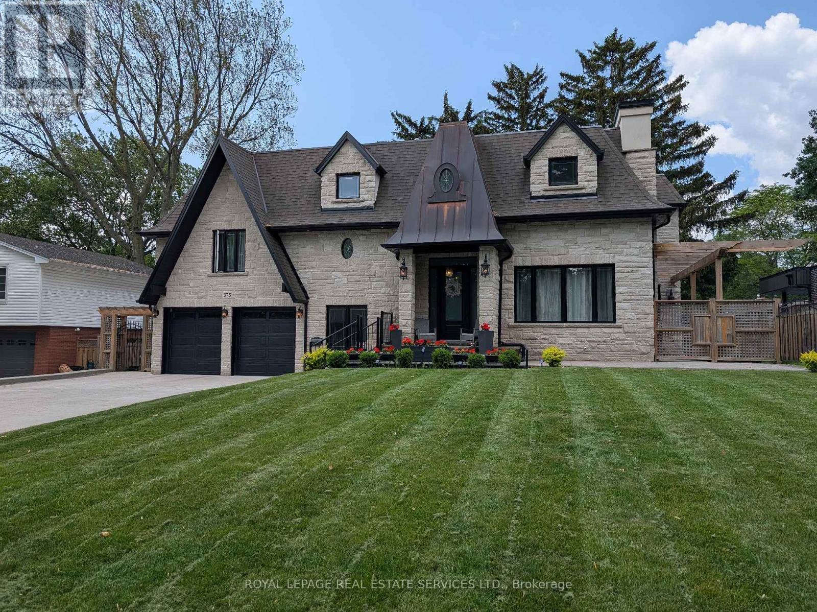 












375 ARDEN CRESCENT

,
Burlington,




Ontario
L7L2A7

