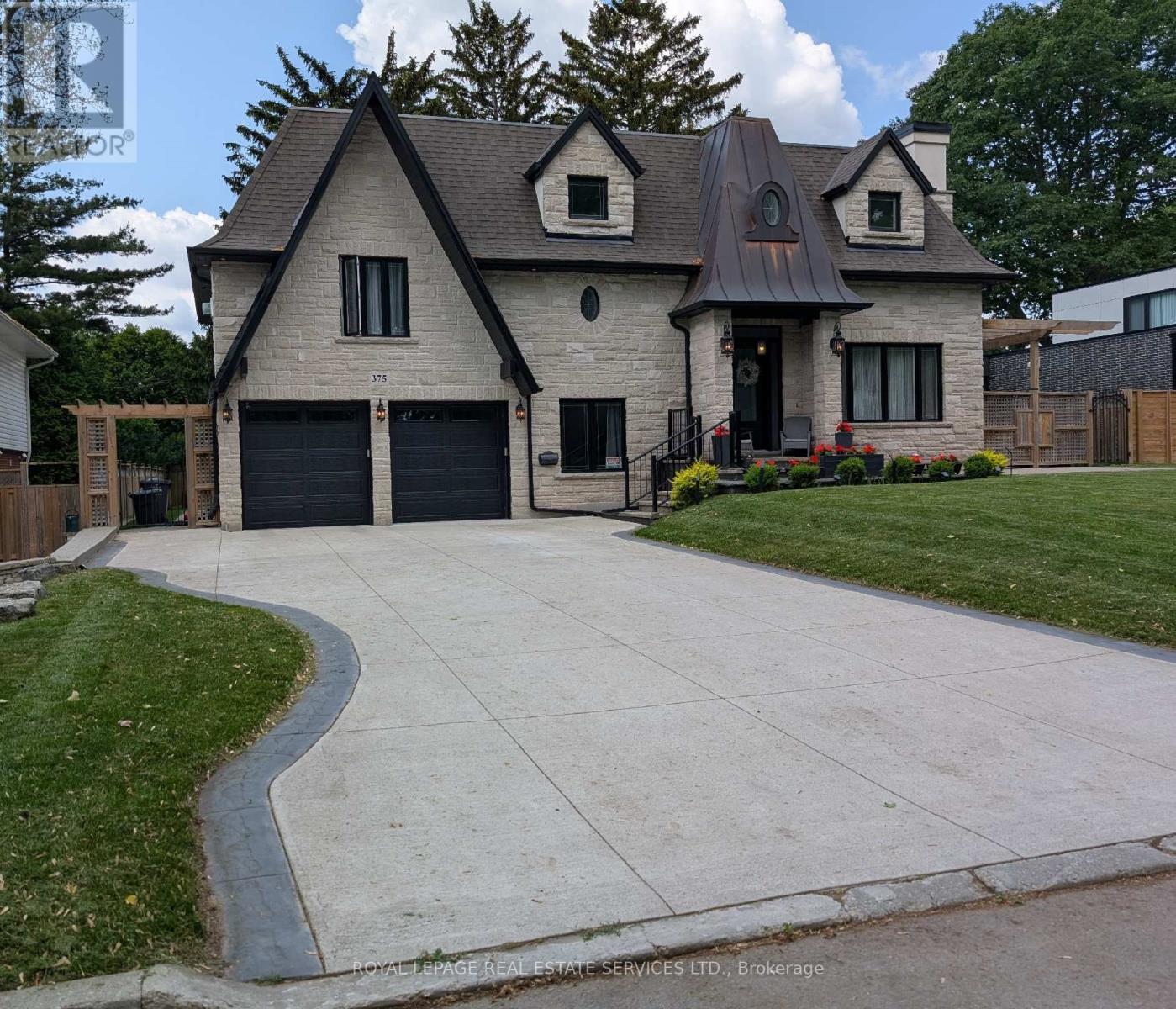 












375 ARDEN CRESCENT

,
Burlington,




Ontario
L7L2A7

