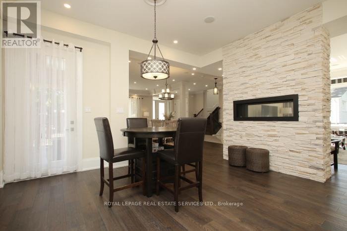 












375 ARDEN CRESCENT

,
Burlington,




Ontario
L7L2A7

