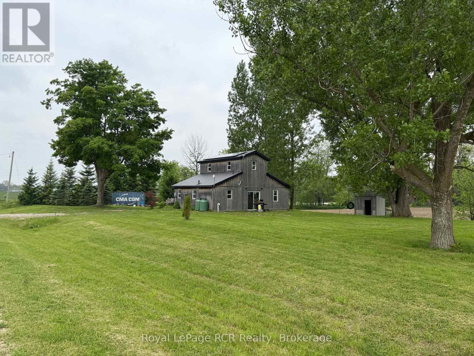 












228 BRUCE ROAD 40

,
Arran-Elderslie,




Ontario
N0H1L0

