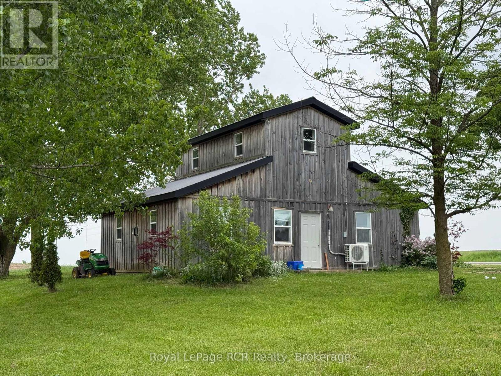 












228 BRUCE ROAD 40

,
Arran-Elderslie,




Ontario
N0H1L0

