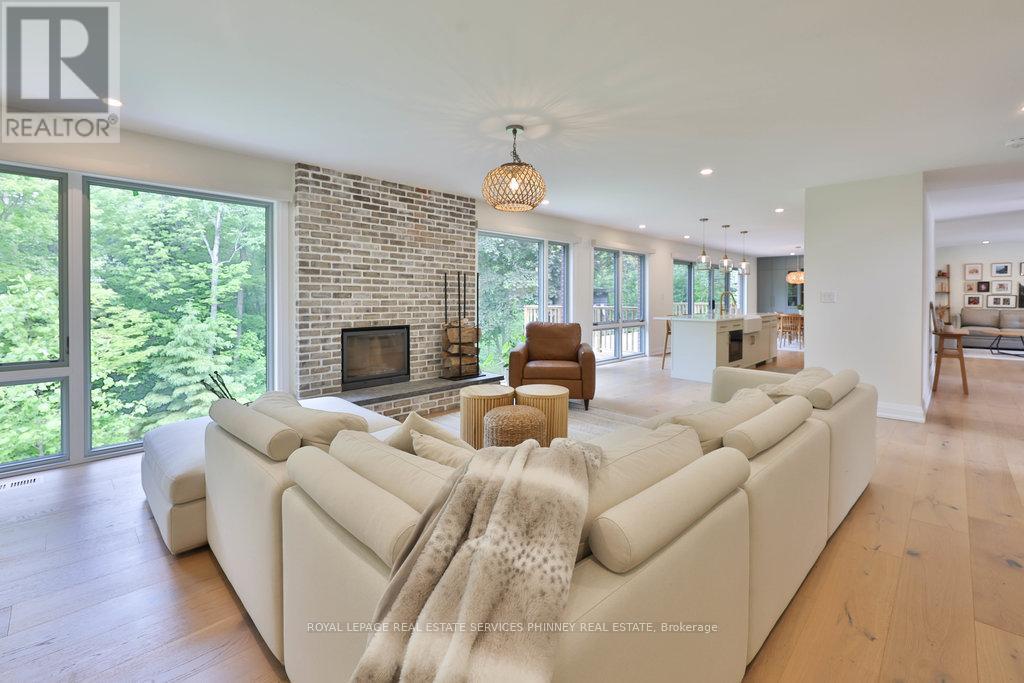 












1355 GATEHOUSE DRIVE

,
Mississauga,




Ontario
L5H1A6

