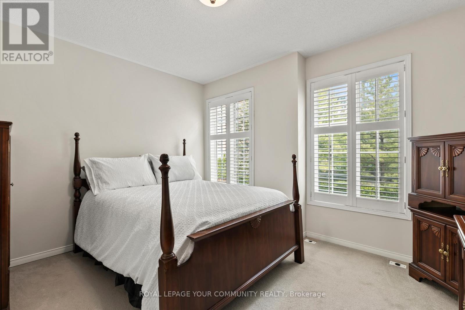 












13 - 210 MANITOBA STREET

,
Toronto,




Ontario
M8Y4G7

