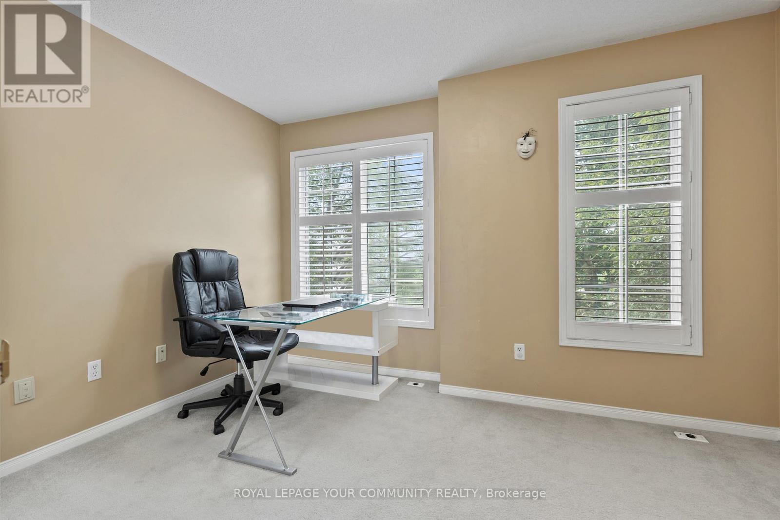 












13 - 210 MANITOBA STREET

,
Toronto,




Ontario
M8Y4G7

