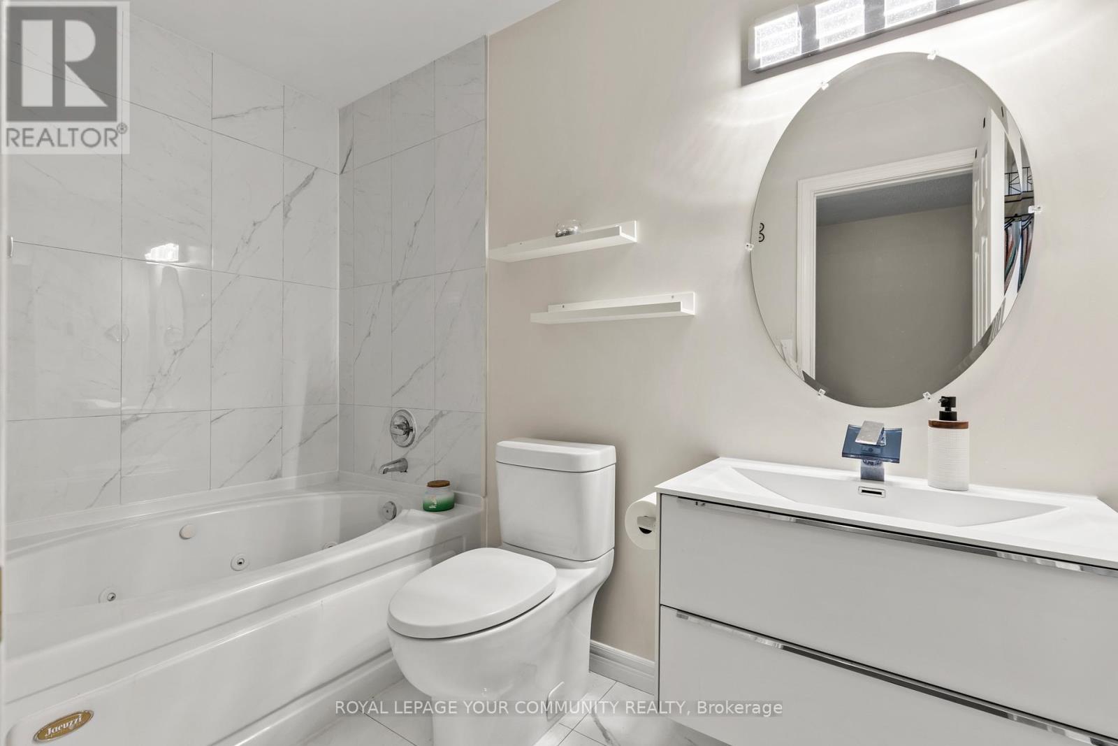 












13 - 210 MANITOBA STREET

,
Toronto,




Ontario
M8Y4G7

