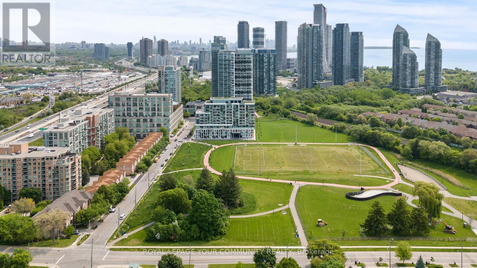 












13 - 210 MANITOBA STREET

,
Toronto,




Ontario
M8Y4G7

