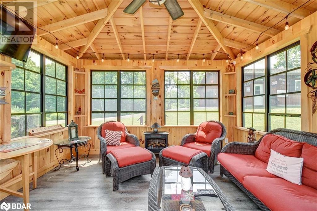 












944 N STEENBURG LAKE Road N

,
Gilmour,




Ontario
K0L1W0

