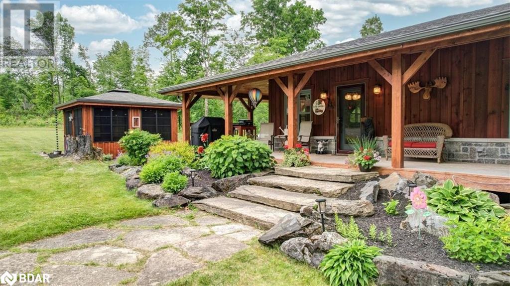 












944 N STEENBURG LAKE Road N

,
Gilmour,




Ontario
K0L1W0

