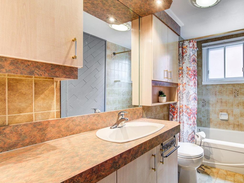 









88

 - 90


Rue St-Joseph

,
Le Gardeur (Repentigny),




QC
J5Z2E3

