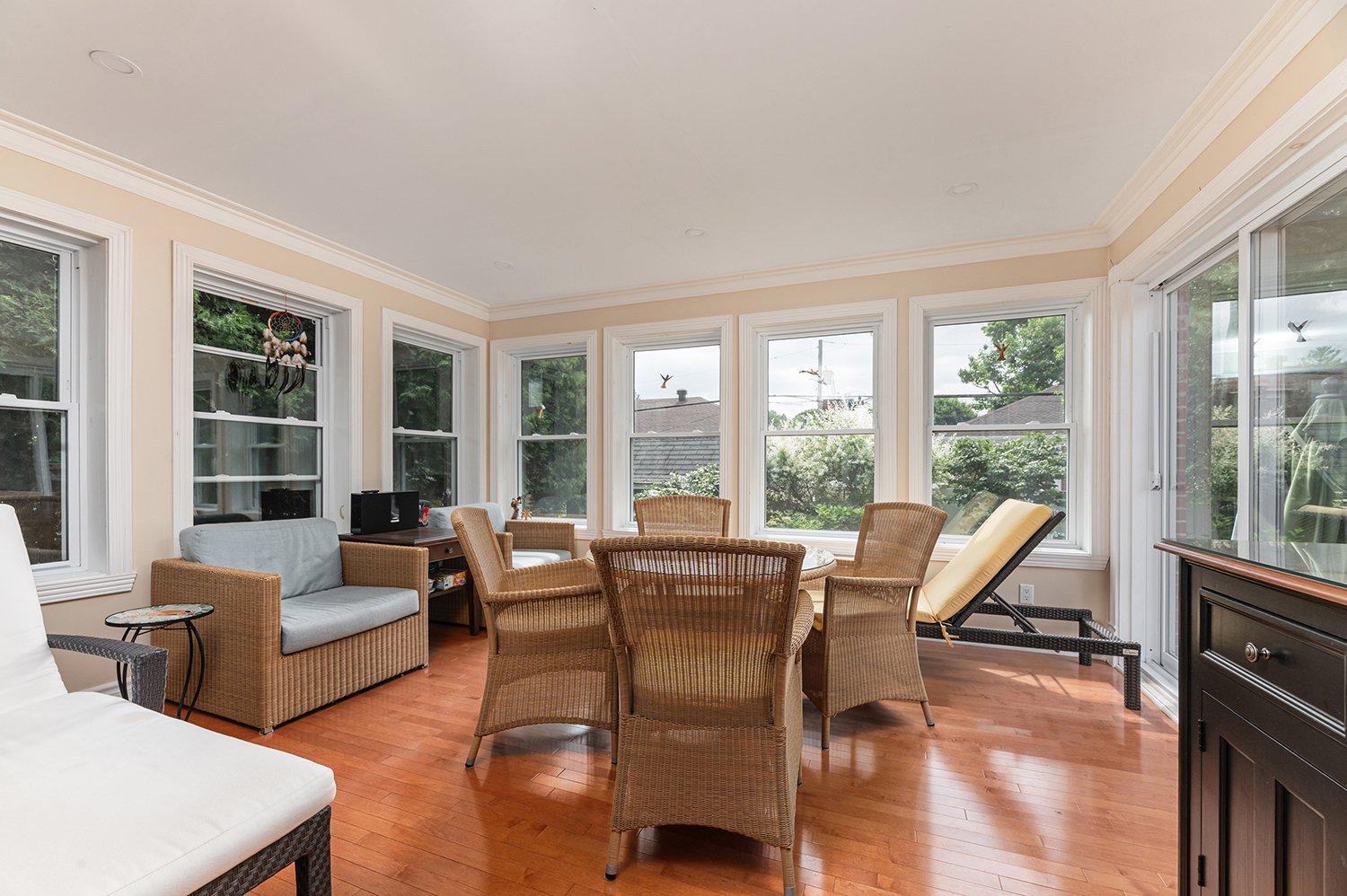 









980


Rue Poirier

,
Montréal (Saint-Laurent),




QC
H4L1G3

