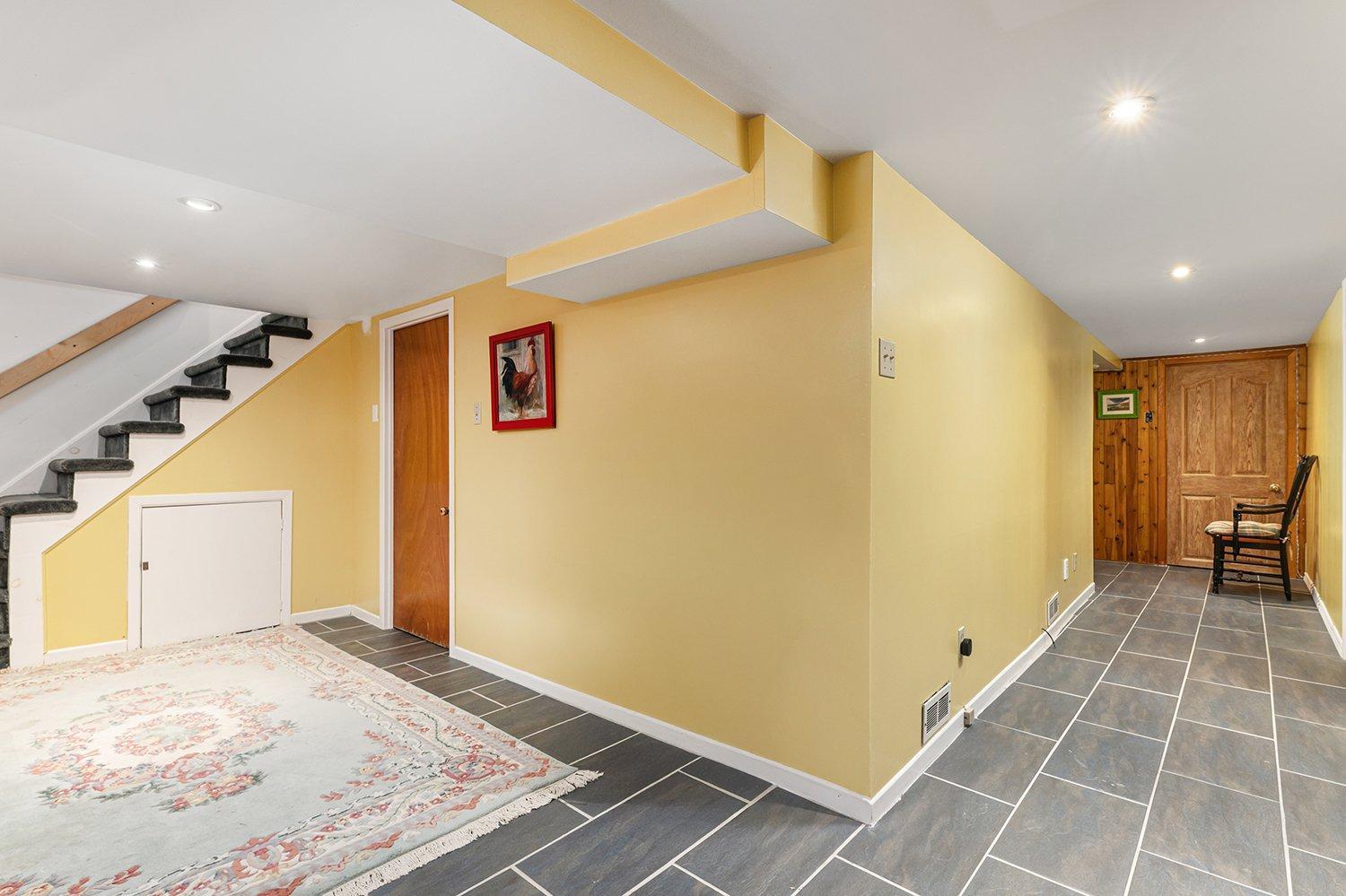 









980


Rue Poirier

,
Montréal (Saint-Laurent),




QC
H4L1G3

