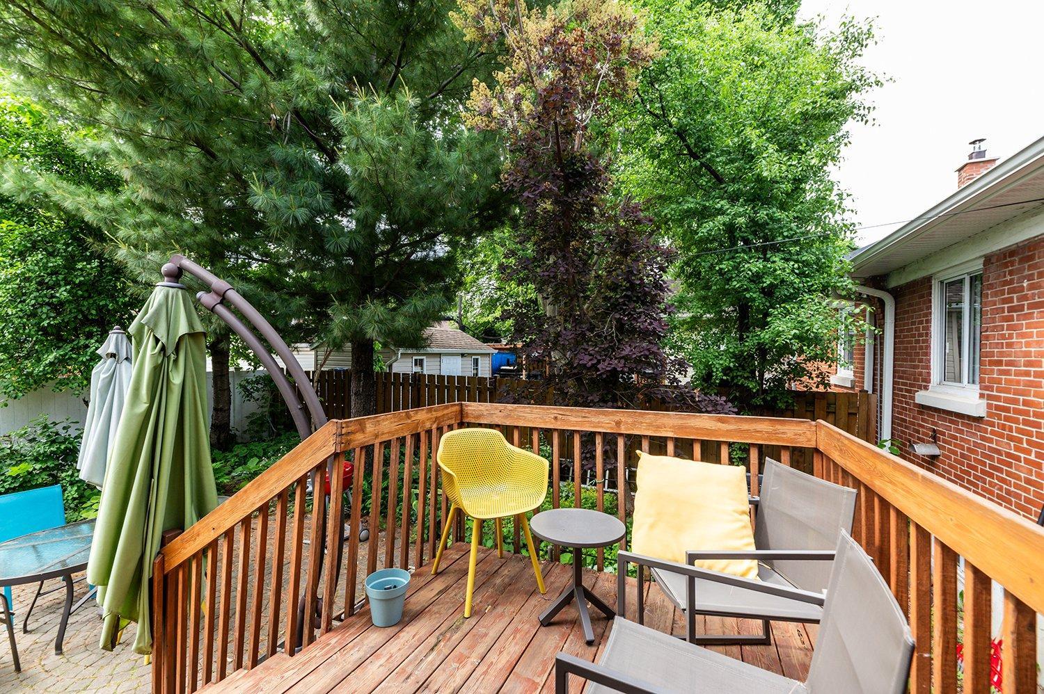 









980


Rue Poirier

,
Montréal (Saint-Laurent),




QC
H4L1G3

