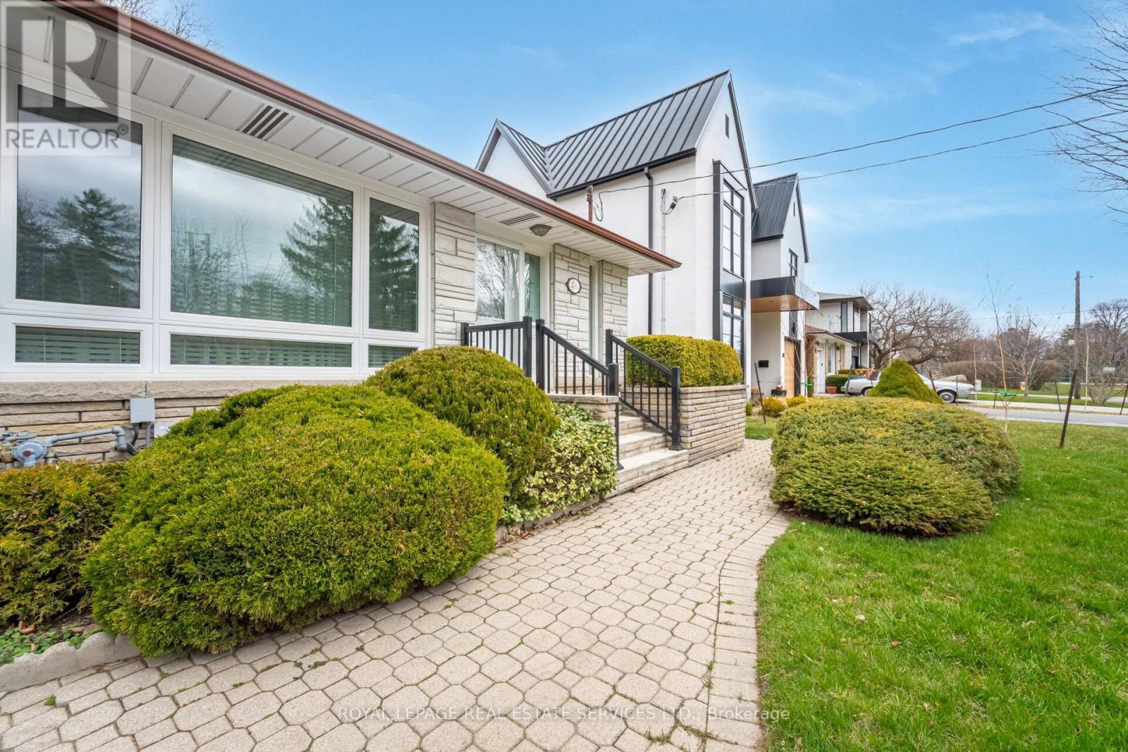 












46 CARDIGAN ROAD

,
Toronto,




Ontario
M8Z2W2

