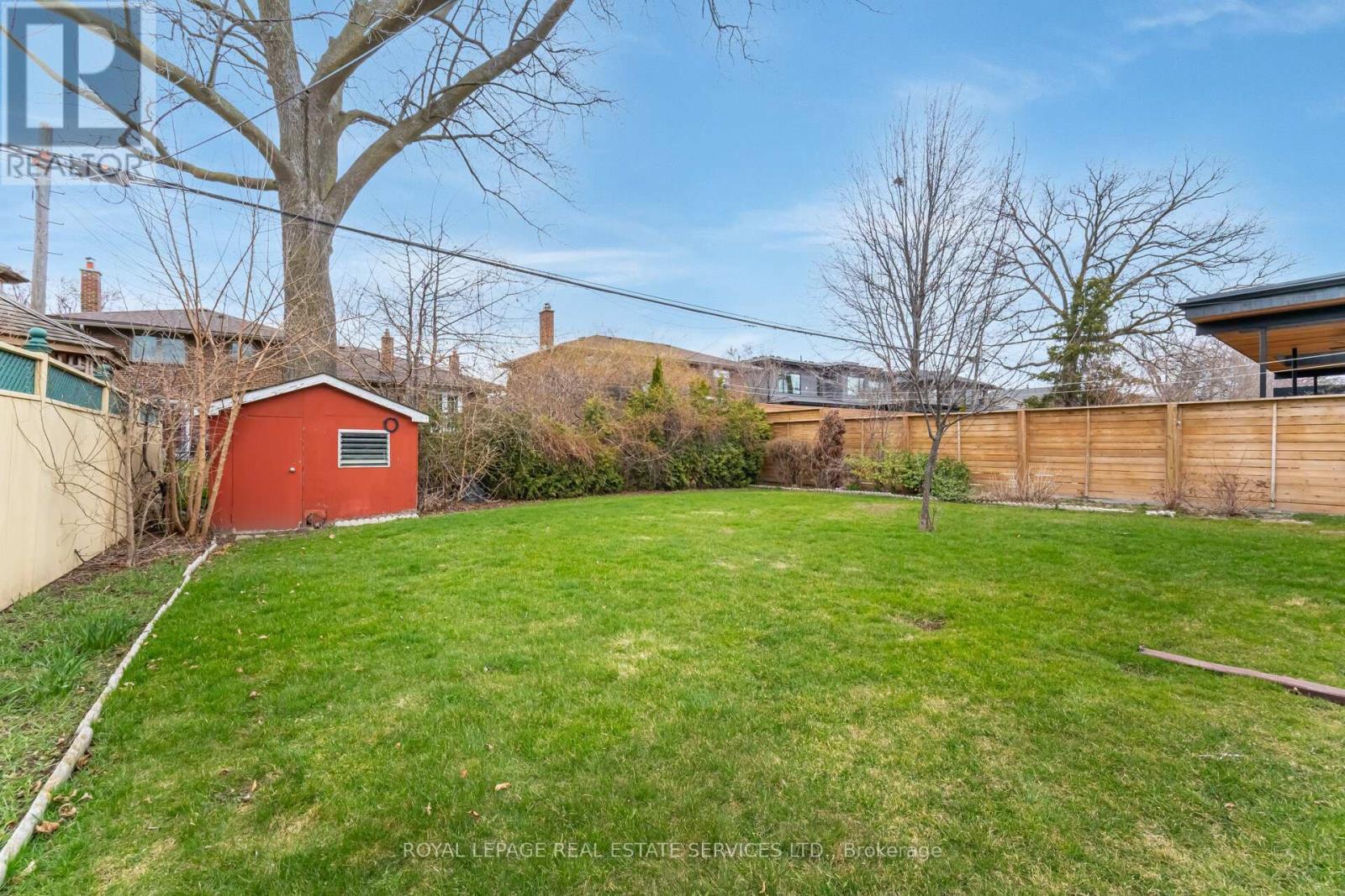 












46 CARDIGAN ROAD

,
Toronto,




Ontario
M8Z2W2

