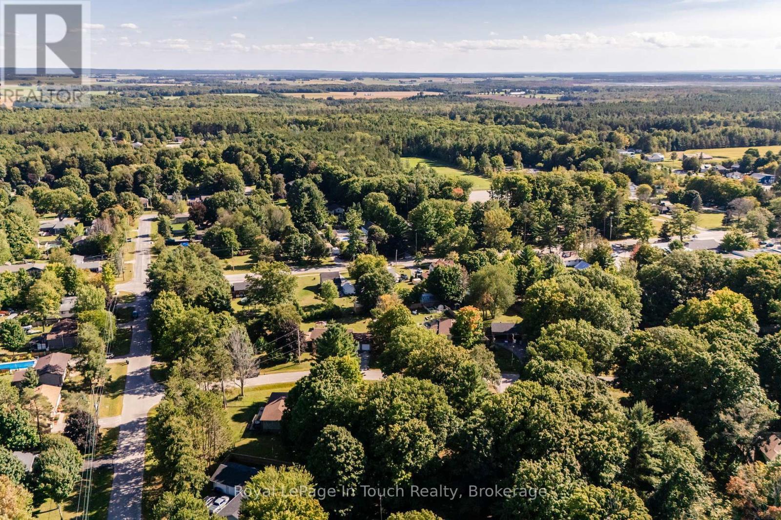 












35 DORCAS AVENUE

,
Tiny (Wyevale),




Ontario
L0L2T0

