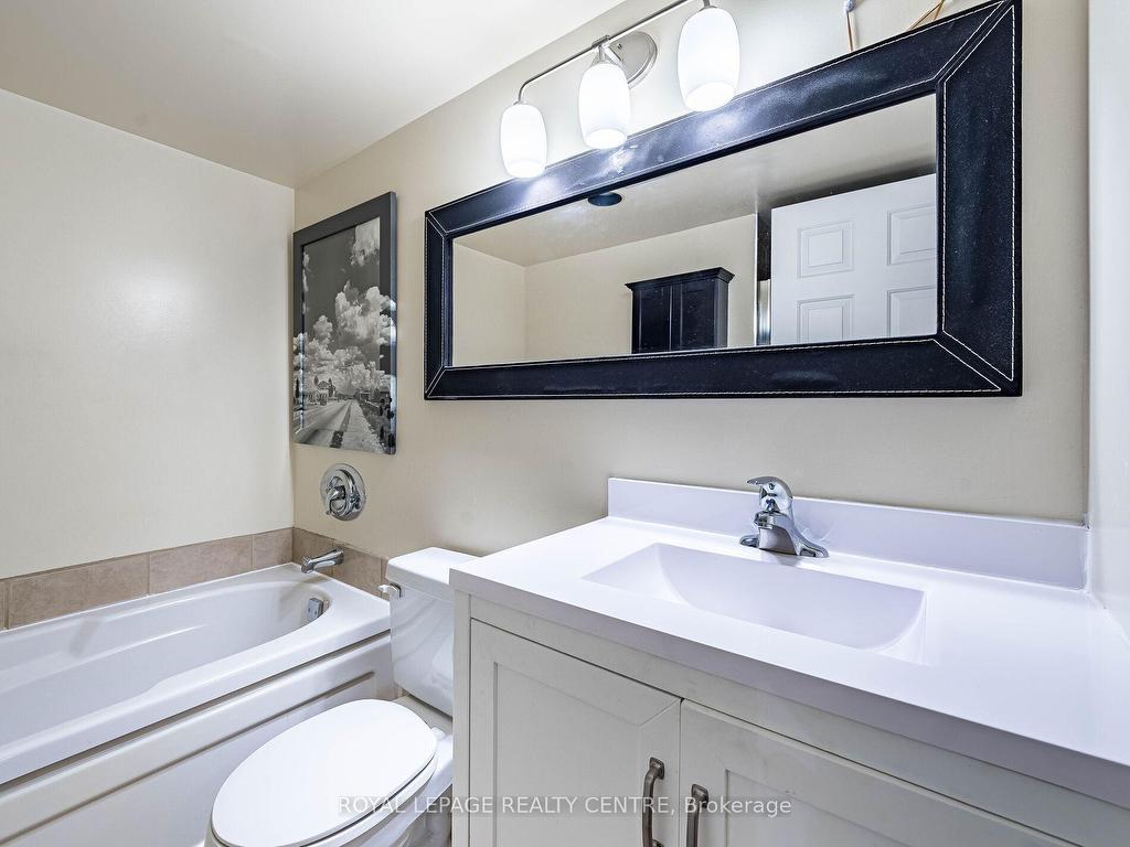 









20


Southport

Street, 402,
Toronto,




ON
M6S 4Y8


