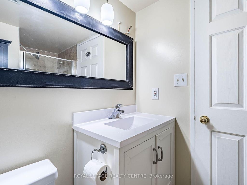 









20


Southport

Street, 402,
Toronto,




ON
M6S 4Y8

