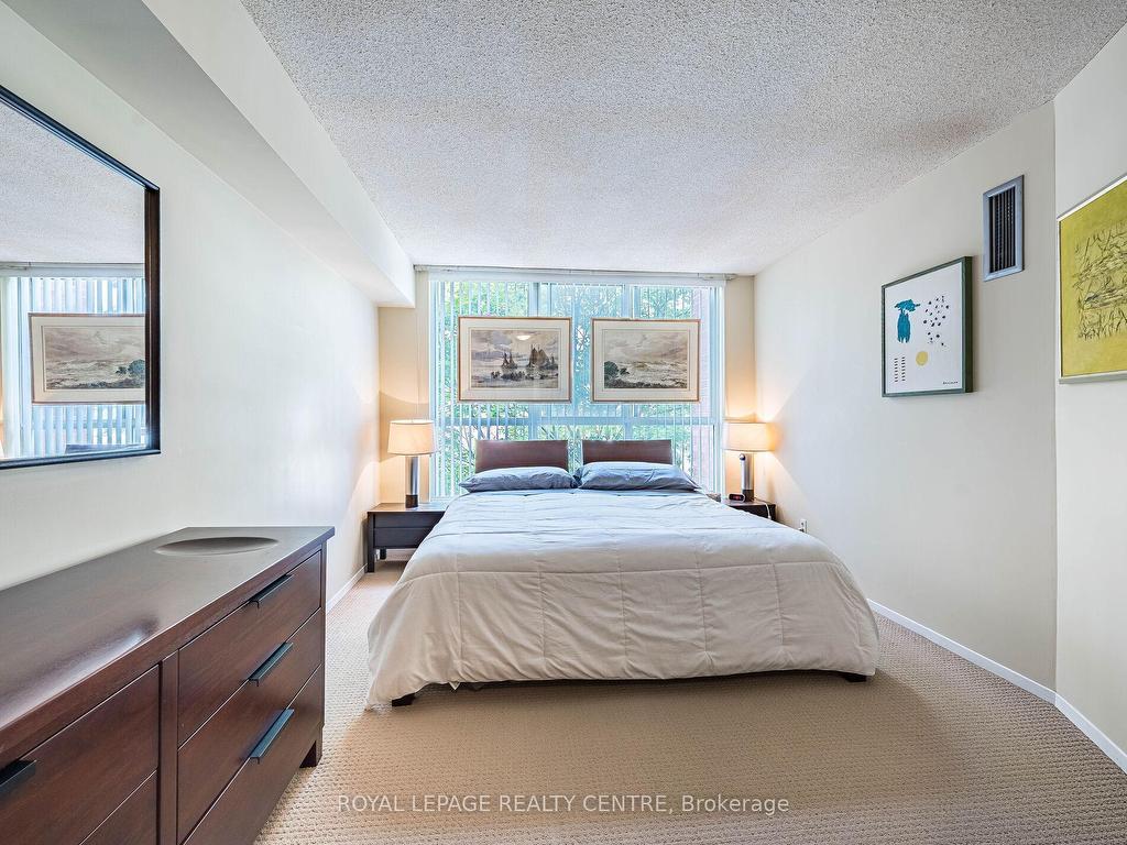 









20


Southport

Street, 402,
Toronto,




ON
M6S 4Y8

