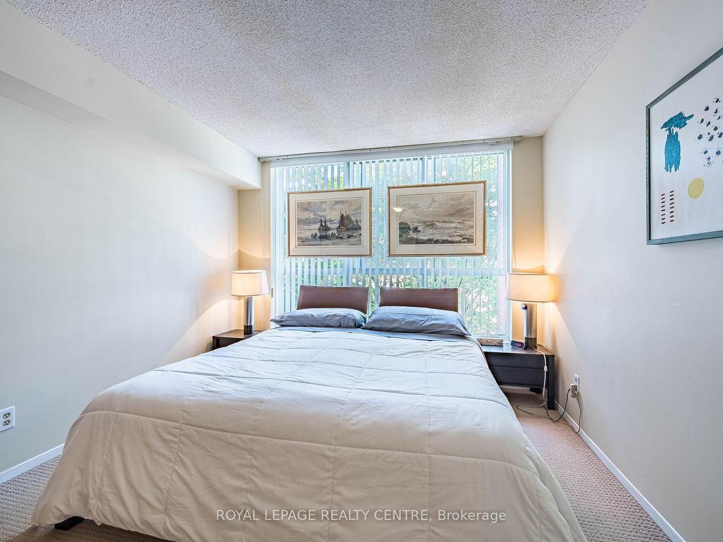 









20


Southport

Street, 402,
Toronto,




ON
M6S 4Y8

