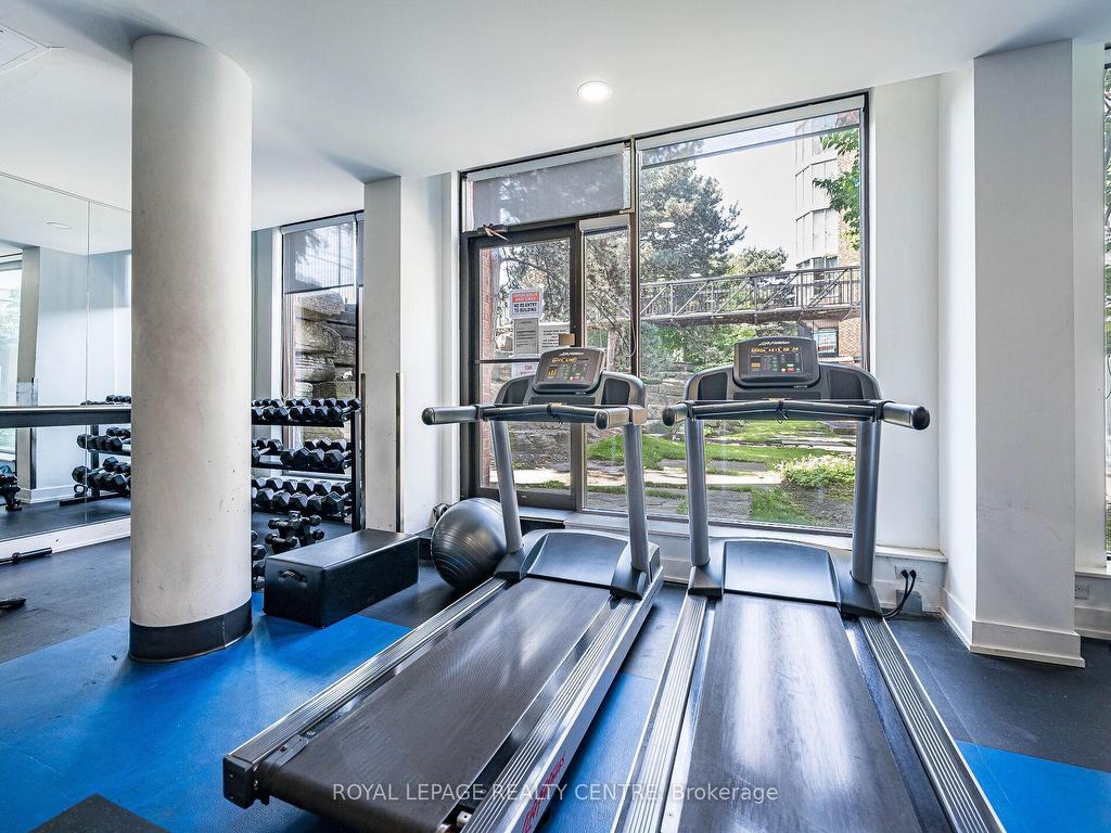 









20


Southport

Street, 402,
Toronto,




ON
M6S 4Y8

