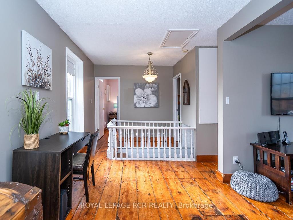 









17


Little York

Street,
Orangeville,




ON
L9W 1L8

