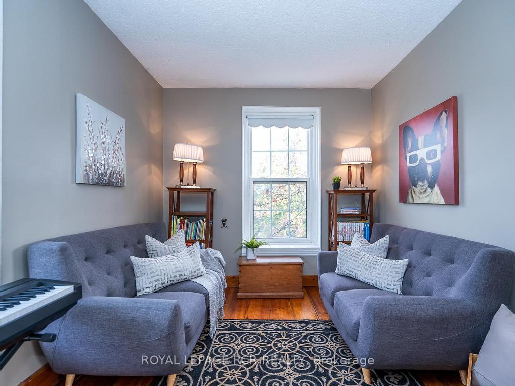 









17


Little York

Street,
Orangeville,




ON
L9W 1L8

