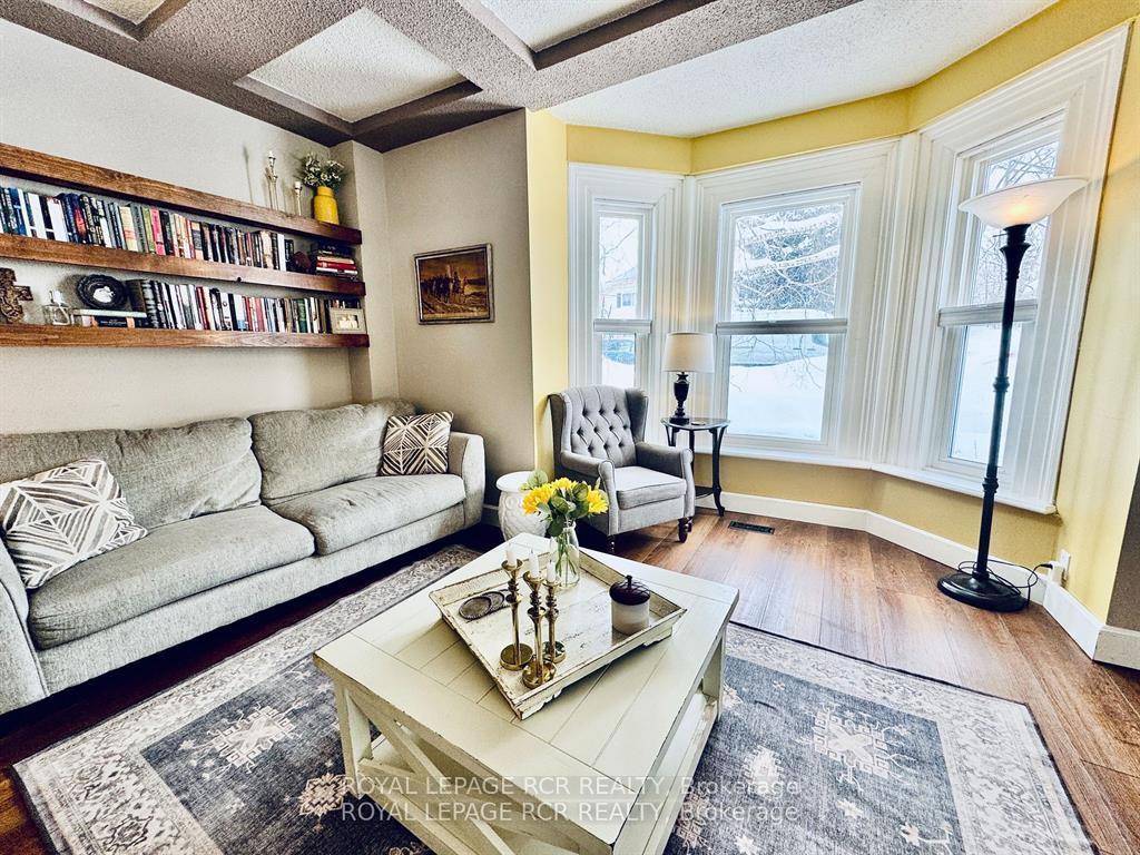 









17


Little York

Street,
Orangeville,




ON
L9W 1L8

