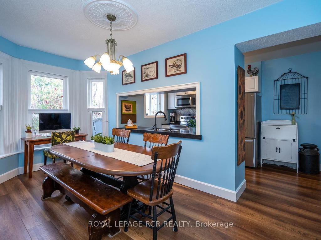 









17


Little York

Street,
Orangeville,




ON
L9W 1L8

