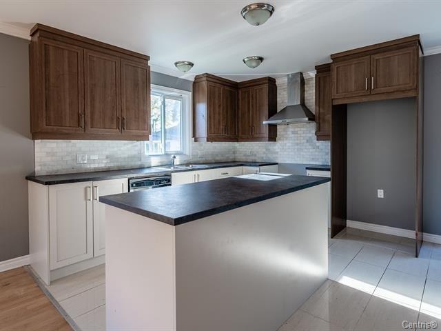 









24Z

 - 24A


24e Avenue S.

,
Bois-des-Filion,




QC
J6Z1X2

