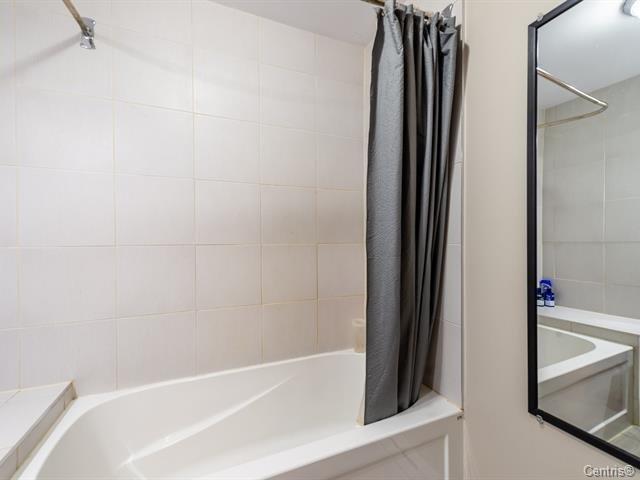 









24Z

 - 24A


24e Avenue S.

,
Bois-des-Filion,




QC
J6Z1X2

