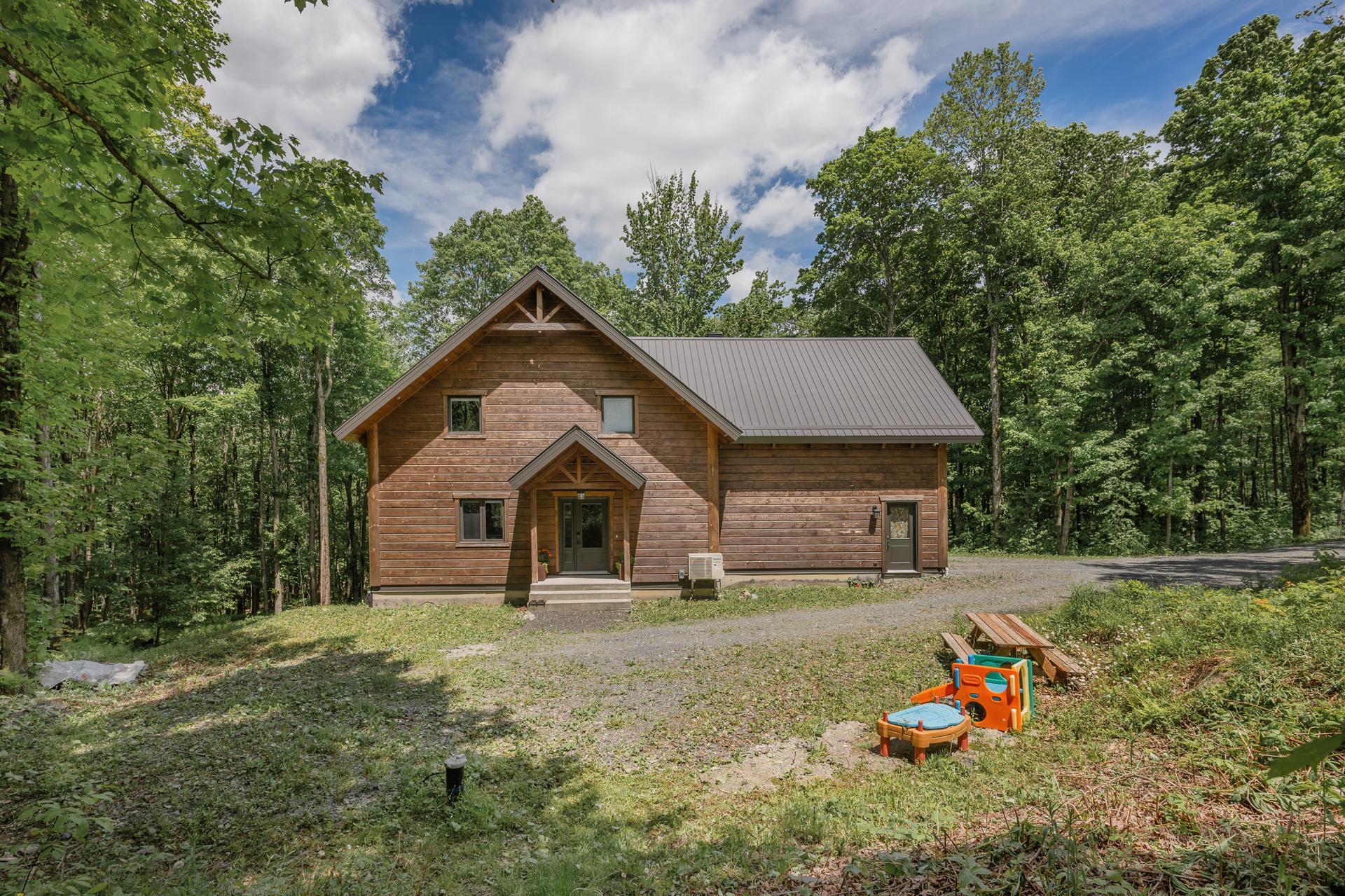 









251


Ch. du Pinacle

,
Frelighsburg,




QC
J0J1C0

