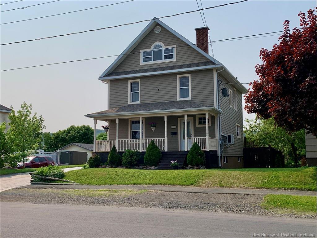 









80


Lansdowne

,
Campbellton,




NB
E3N 2M2

