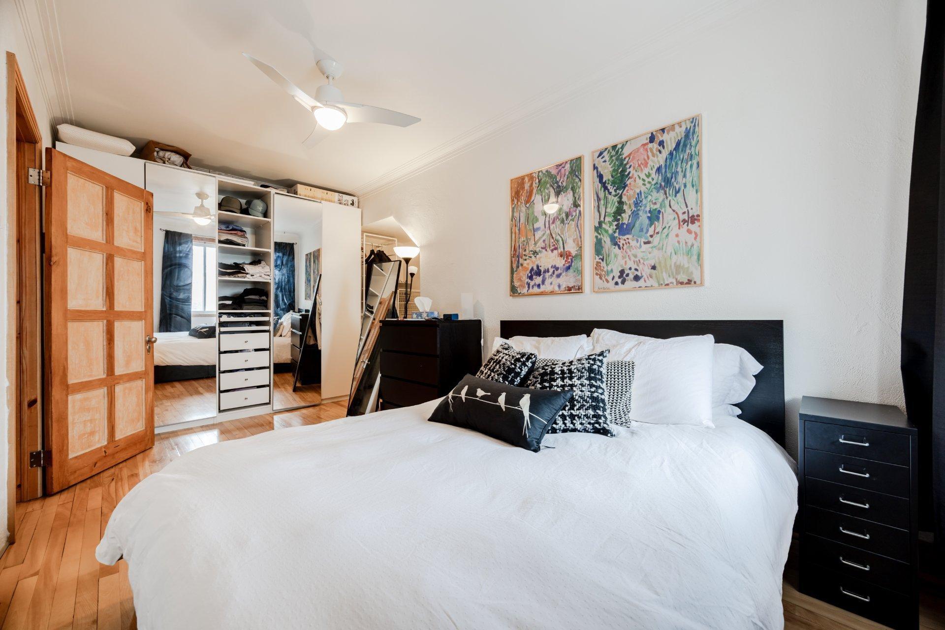 









7228


Rue Chambord

,
Montréal (Villeray/Saint-Michel/Parc-Extension),




QC
H2E1W6

