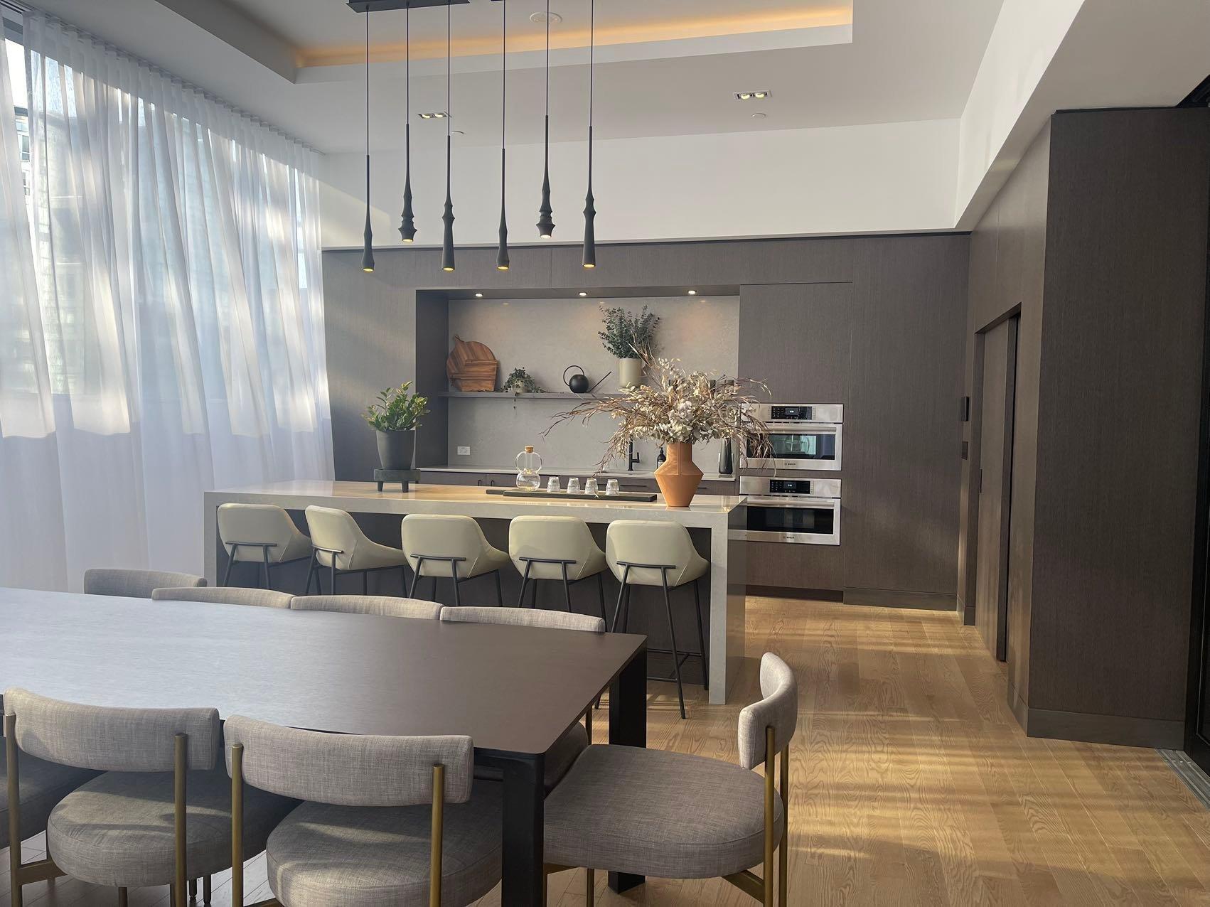 









720


Rue St-Jacques

, 3503,
Montréal (Ville-Marie),




QC
H3C1E9

