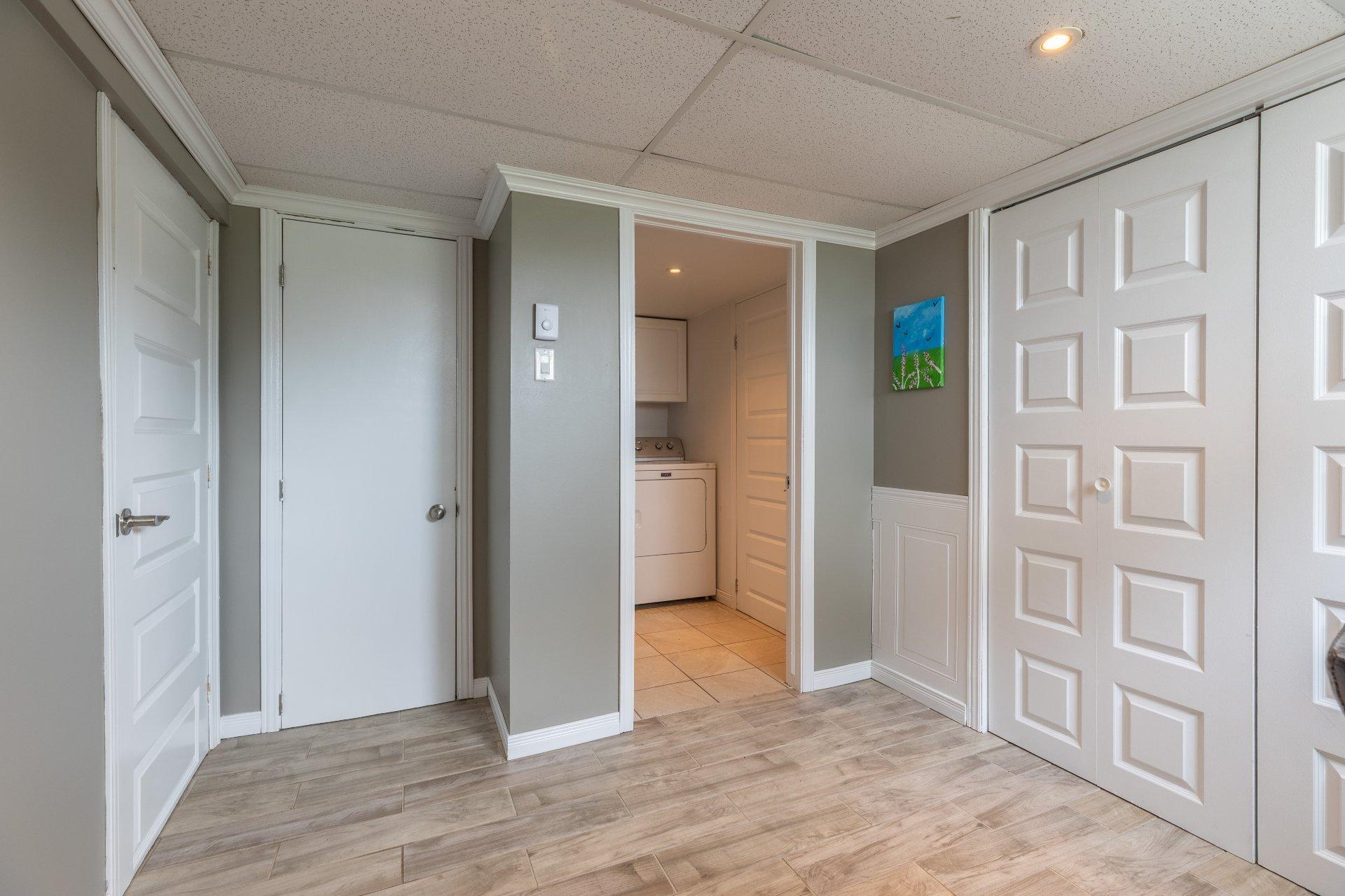 









801


Rue Laforest

,
Saint-Michel-des-Saints,




QC
J0K3B0

