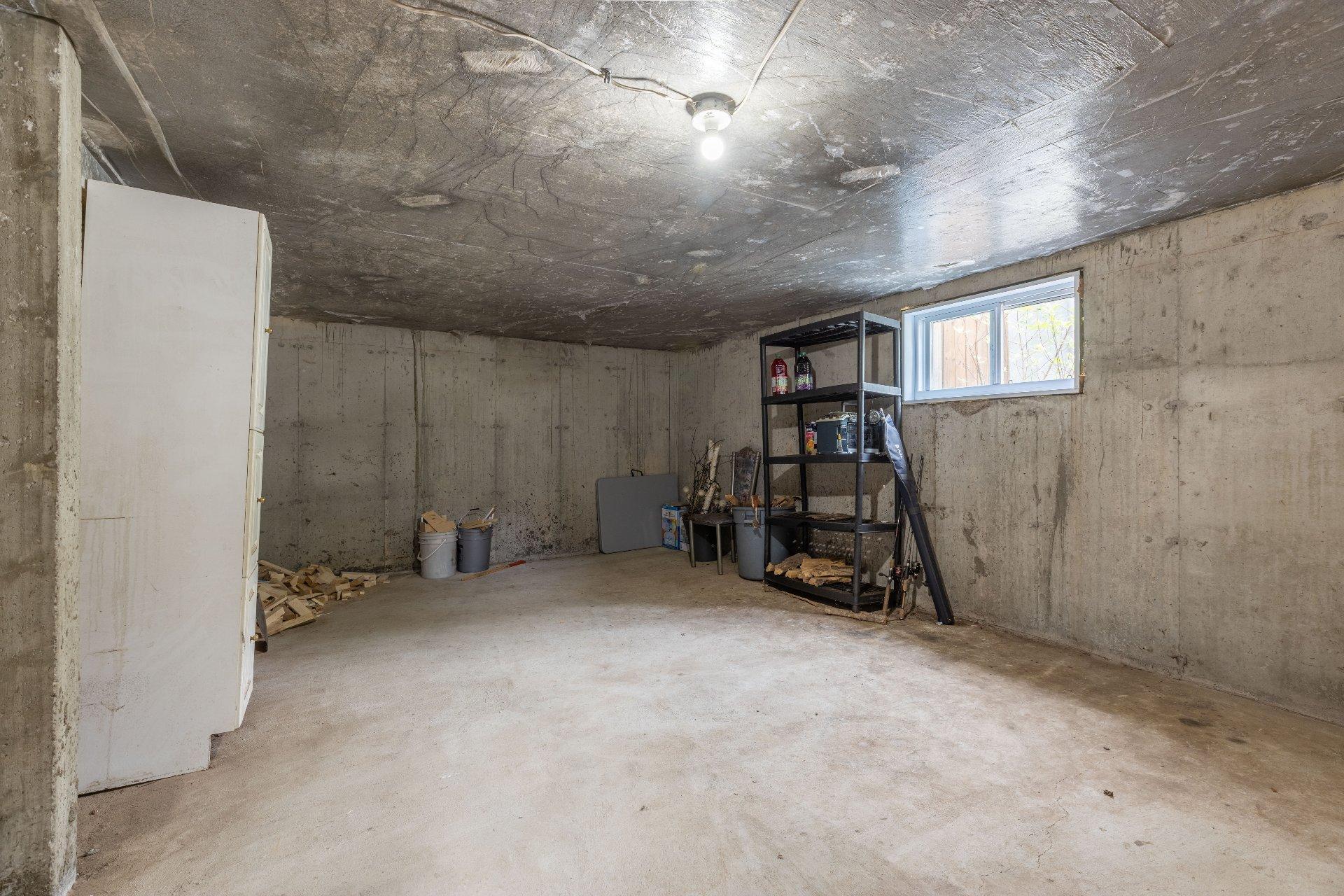 









801


Rue Laforest

,
Saint-Michel-des-Saints,




QC
J0K3B0

