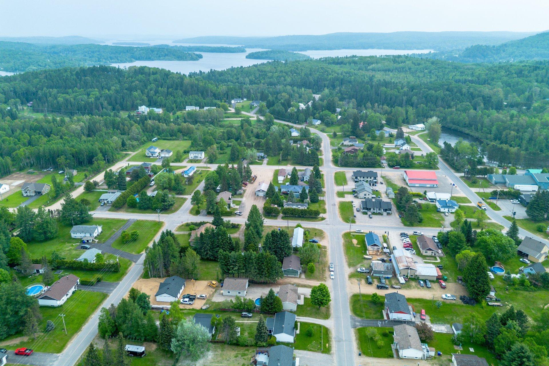 









801


Rue Laforest

,
Saint-Michel-des-Saints,




QC
J0K3B0

