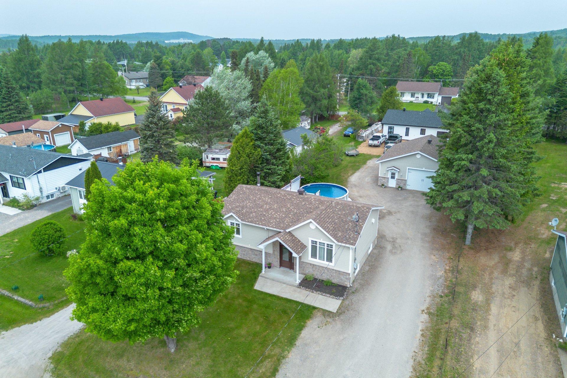 









801


Rue Laforest

,
Saint-Michel-des-Saints,




QC
J0K3B0

