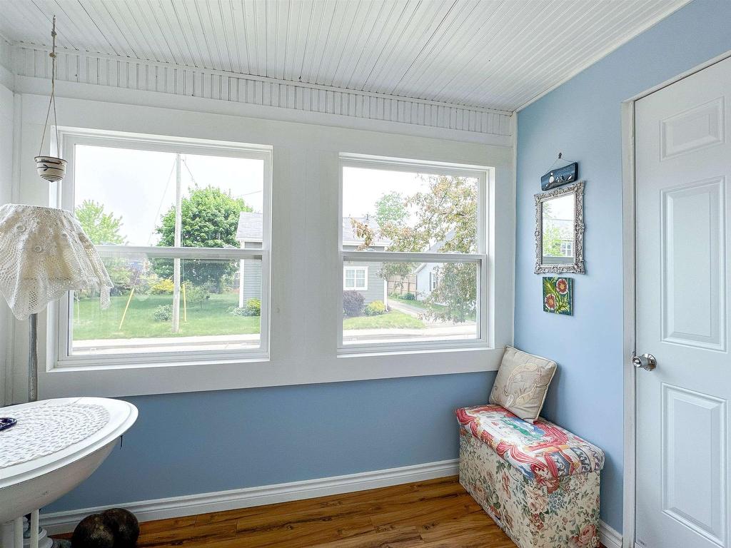 












403A Queen Street

,
Charlottetown,




PE
C1A 4E2

