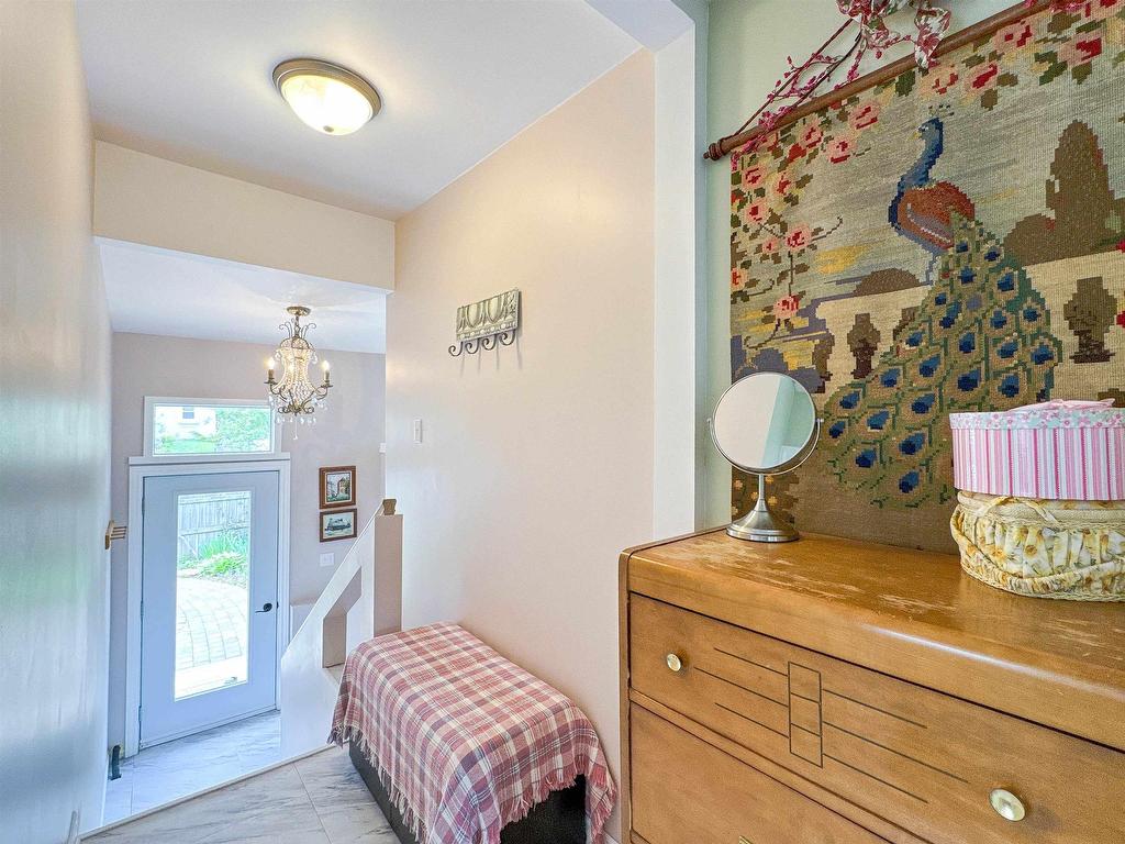 












403A Queen Street

,
Charlottetown,




PE
C1A 4E2

