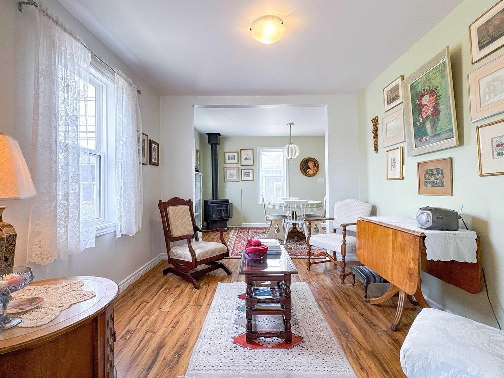 












403A Queen Street

,
Charlottetown,




PE
C1A 4E2

