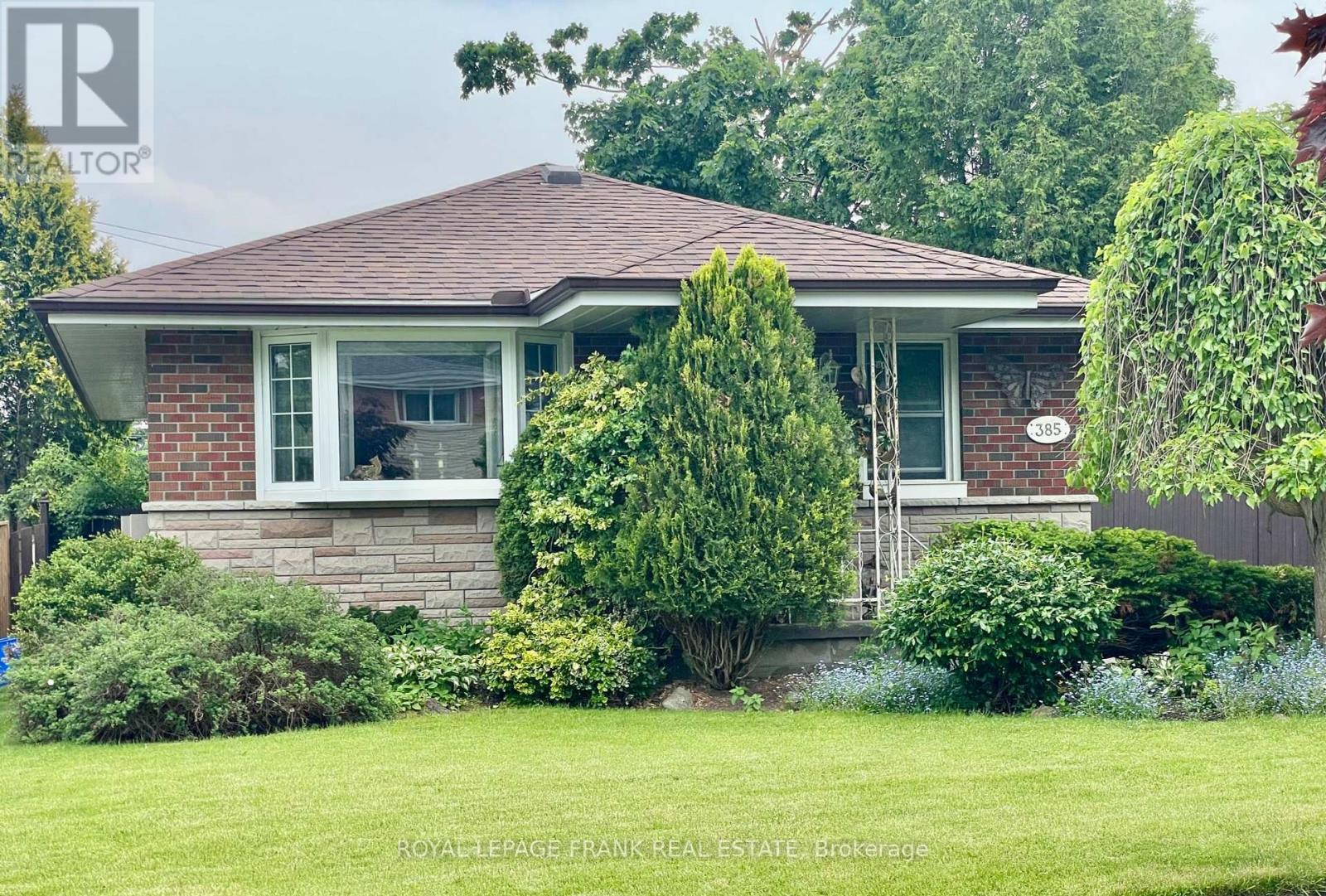












385 BELLEVUE STREET

,
Peterborough North (South),




Ontario
K9H5G3

