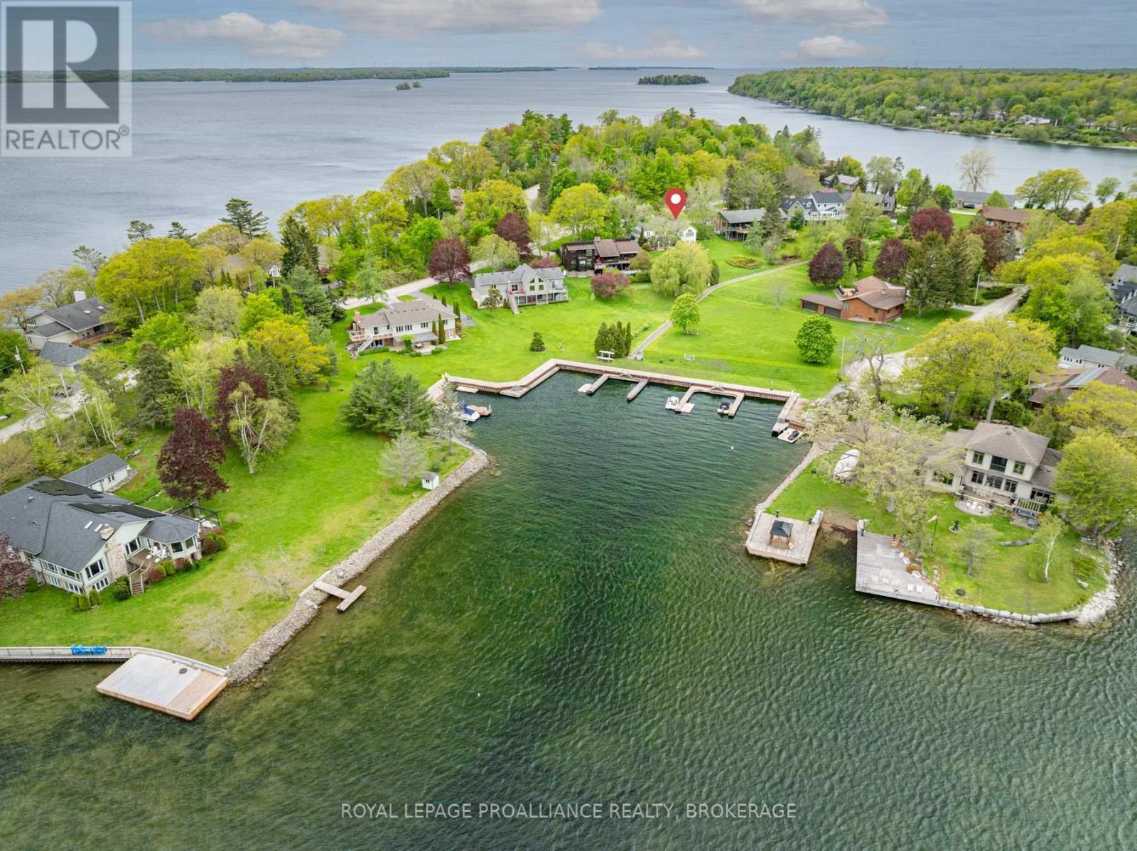 












1682 SOUTH BOULEVARD

,
Kingston (Kingston East (Incl CFB Kingston)),




Ontario
K7L4V1

