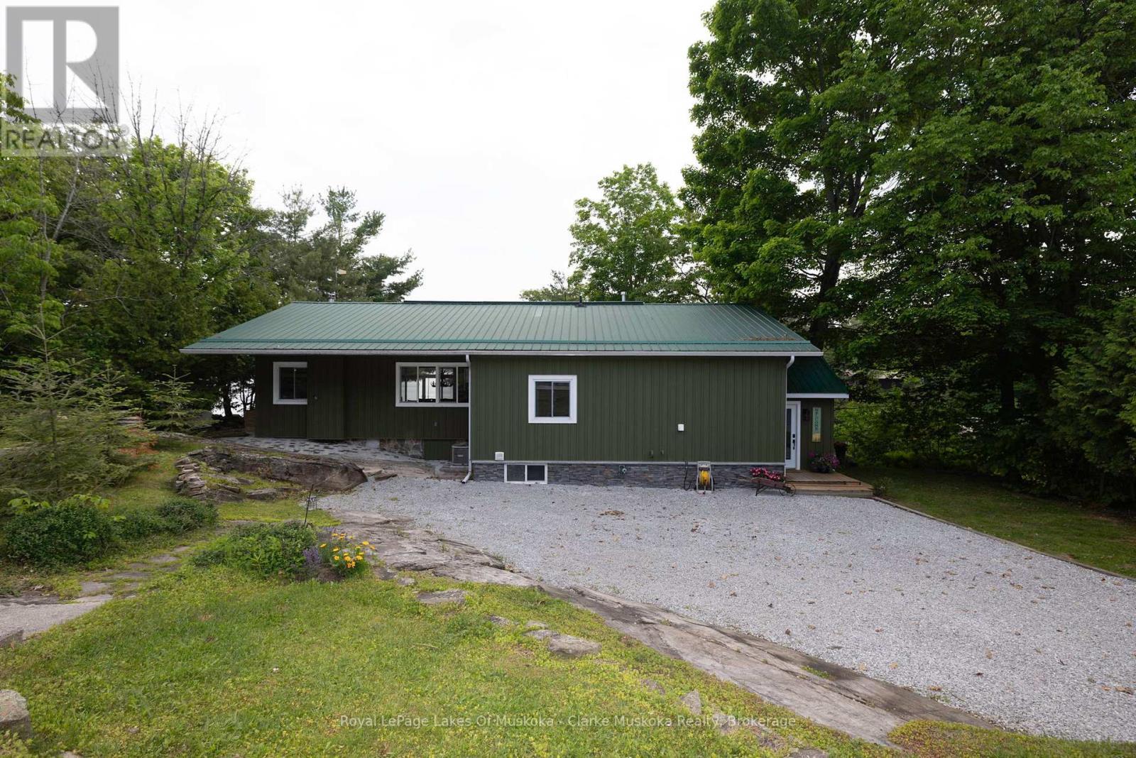 












1719 ELLIS ROAD

,
Severn,




Ontario
L0K1E0

